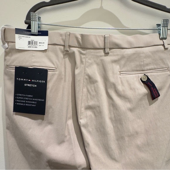 NWT- Tommy Hilfiger Men's Tan Pants Stretch 38W x 32 L - Picture 5 of 10